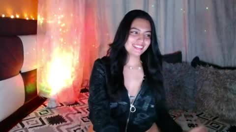 valentinasmith18 online show from May 2026 01:33:02 AM