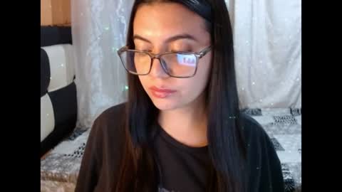Snapshot of valentinasmith18 chatting on July 2026 04:37:02 AM valentinasmith18 online show from July 2026 04:37:02 AM