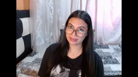 Snapshot of valentinasmith18 chatting on July 2026 07:23:02 AM valentinasmith18 online show from July 2026 07:23:02 AM