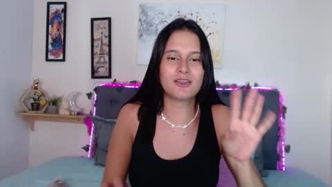 V A L E N T I N I online show from February 2026 07:56:01 PM