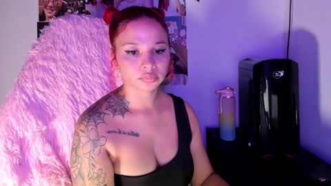 Snapshot of valentinna_5 chatting on January 2025 03:11:02 AM Danielle Please help me to reach 300 thumbs up online show from January 2025 03:11:02 AM