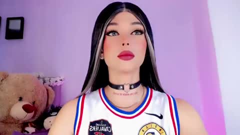 Snapshot of valentinne_marian chatting on January 2025 12:09:01 PM Marian online show from January 2025 12:09:01 PM