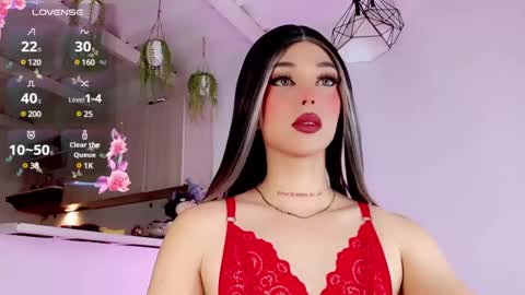 Snapshot of valentinne_marian chatting on February 2025 07:07:02 AM Marian online show from February 2025 07:07:02 AM