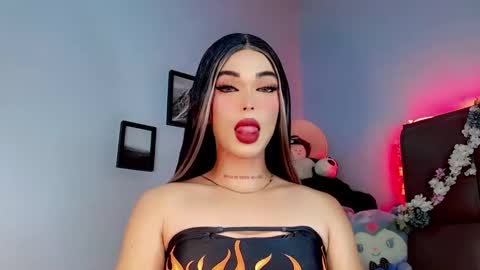 Snapshot of valentinne_marian chatting on September 2025 08:27:01 AM Marian online show from September 2025 08:27:01 AM