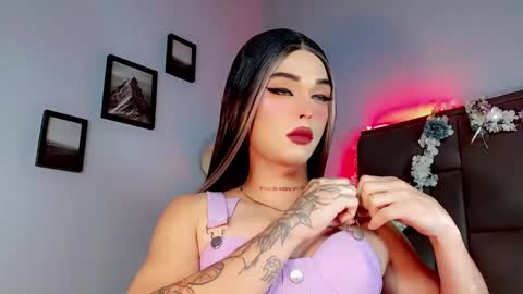 Snapshot of valentinne_marian chatting on September 2025 08:59:01 AM Marian online show from September 2025 08:59:01 AM