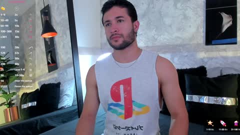 Snapshot of valentinoford chatting on January 2025 06:05:01 AM Valentino online show from January 2025 06:05:01 AM