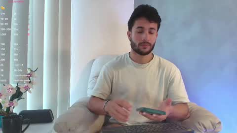 Snapshot of valentinoford chatting on February 2025 07:41:01 PM Valentino online show from February 2025 07:41:01 PM