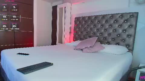 Snapshot of valentinos_ chatting on June 2026 09:08:02 PM Valentinos online show from June 2026 09:08:02 PM