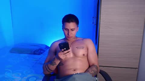 Snapshot of valentinosex_1 chatting on January 2026 11:50:01 PM VALENTINO online show from January 2026 11:50:01 PM