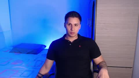 Snapshot of valentinosex_1 chatting on February 2026 11:14:01 PM VALENTINO online show from February 2026 11:14:01 PM