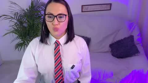 valeriaa cruz online show from July 2026 12:37:02 AM