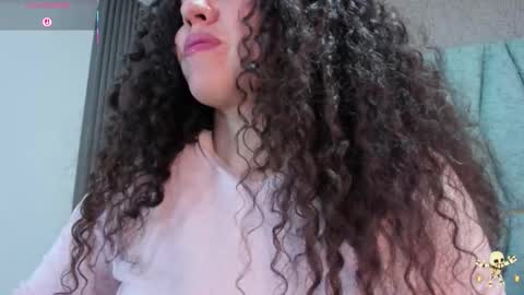 Valeria online show from November 2025 04:07:01 PM