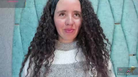 Valeria online show from November 2025 04:00:02 PM