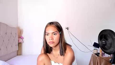 Snapshot of valeriah7 chatting on February 2026 07:14:02 PM valen online show from February 2026 07:14:02 PM