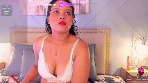 Snapshot of valeriajlio chatting on September 2025 11:32:01 AM Valeria online show from September 2025 11:32:01 AM