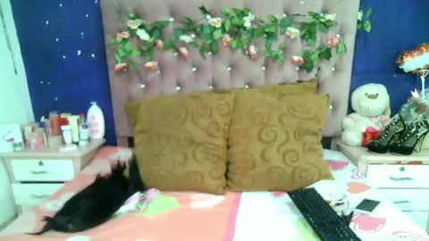 La valerie26 online show from November 2025 12:06:01 PM