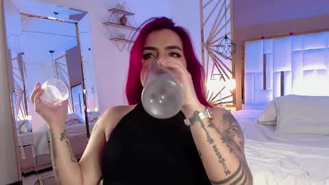 Valerie  online show from April 2026 08:17:02 PM