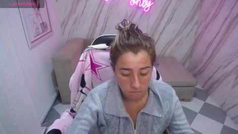 Snapshot of valerie_b chatting on December 2024 06:10:02 AM valerie_b online show from December 2024 06:10:02 AM