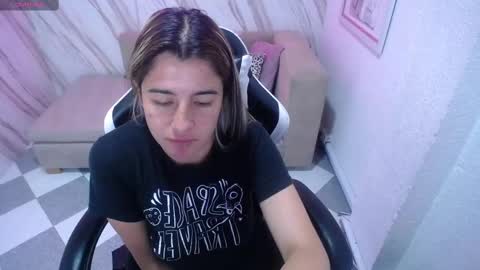 Snapshot of valerie_b chatting on February 2025 06:08:02 AM valerie_b online show from February 2025 06:08:02 AM