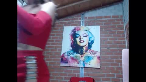 valerie_rousse online show from December 2024 07:11:02 PM