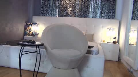 Valerie online show from October 2025 10:57:02 AM