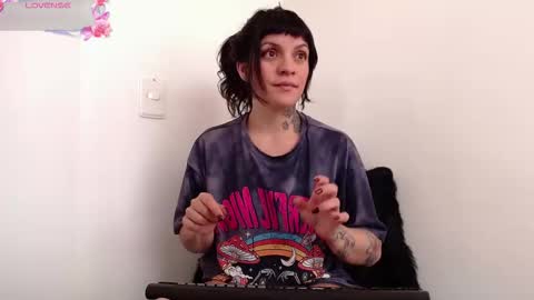 valeriees_ online show from February 2026 03:39:01 PM