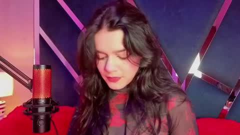 Snapshot of valeriekay_ chatting on May 2026 02:11:01 PM Valeria online show from May 2026 02:11:01 PM