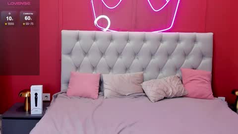 Hot  Valerie online show from November 2025 01:48:02 AM