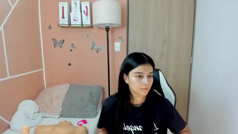 Juli C online show from December 2024 08:16:02 PM