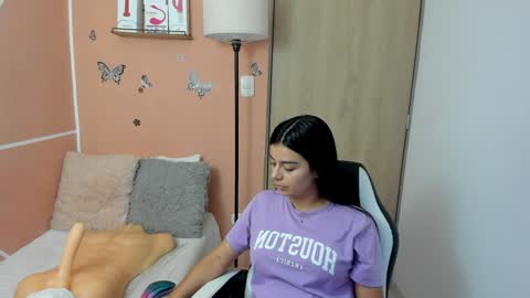 Juli C online show from February 2025 09:15:01 PM