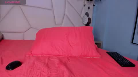 Snapshot of valeriia_clark chatting on February 2026 09:03:02 PM valeriia_clark online show from February 2026 09:03:02 PM