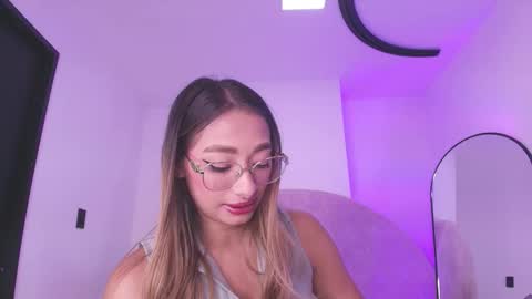 Valeryn online show from February 2026 03:10:01 AM