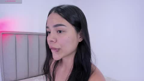 Cris  online show from January 2025 05:01:01 PM