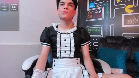 Snapshot of valery_hil chatting on December 2024 07:54:01 PM Thomy online show from December 2024 07:54:01 PM