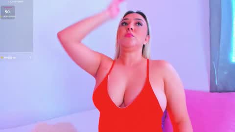 Snapshot of valery_kils chatting on November 2025 05:58:02 PM VALERY online show from November 2025 05:58:02 PM