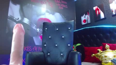 Snapshot of valery_meer_ chatting on December 2024 03:30:02 PM Valeria online show from December 2024 03:30:02 PM