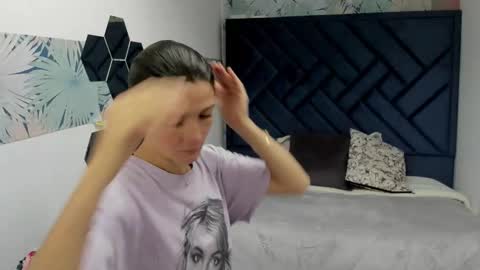 VALERY MORE online show from November 2025 12:16:01 PM