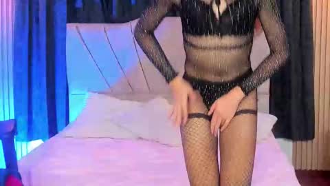 Snapshot of valery_rose17 chatting on February 2026 02:38:01 AM VALERY ROSE online show from February 2026 02:38:01 AM