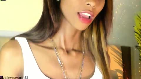 Snapshot of valery_swan1 chatting on December 2024 10:30:02 PM Valery swan1 online show from December 2024 10:30:02 PM