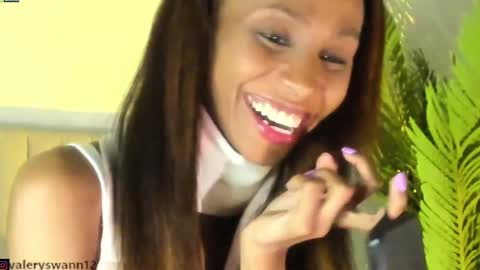 Snapshot of valery_swan1 chatting on December 2024 06:13:02 AM Valery swan1 online show from December 2024 06:13:02 AM