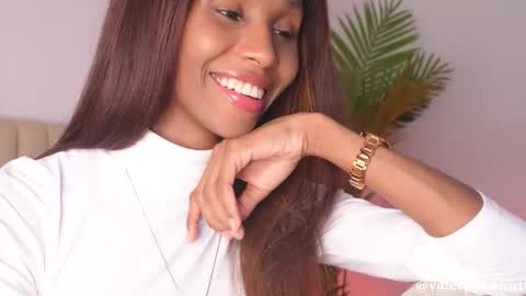 Snapshot of valery_swan1 chatting on September 2025 04:01:02 AM Valery swan1 online show from September 2025 04:01:02 AM