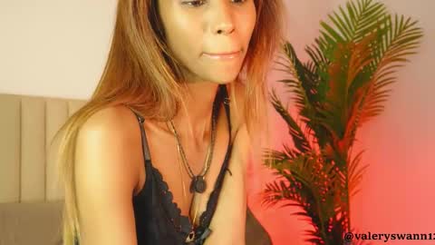 Snapshot of valery_swan1 chatting on October 2025 04:20:01 AM Valery swan1 online show from October 2025 04:20:01 AM