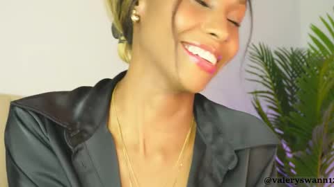 Snapshot of valery_swan1 chatting on November 2025 03:39:02 AM Valery swan1 online show from November 2025 03:39:02 AM