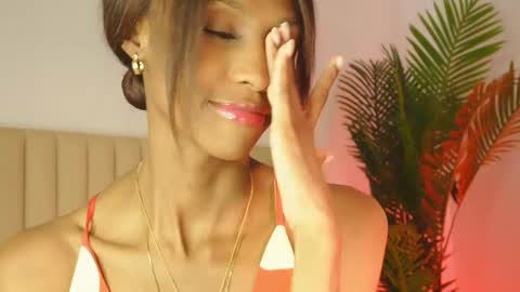 Snapshot of valery_swan1 chatting on December 2025 01:59:02 PM Valery swan1 online show from December 2025 01:59:02 PM