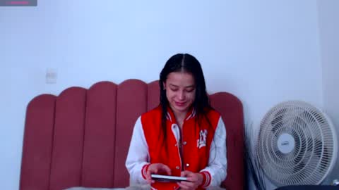 Snapshot of valerybaker1 chatting on January 2025 04:41:01 PM B V Naughty online show from January 2025 04:41:01 PM