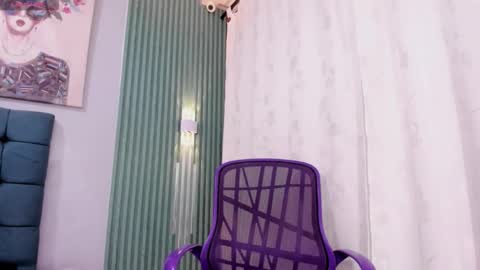 Snapshot of valerynbrown chatting on November 2025 08:51:01 PM valery online show from November 2025 08:51:01 PM