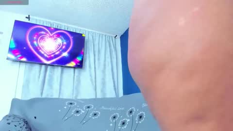 Snapshot of valerynbrown chatting on November 2025 09:08:01 PM valery online show from November 2025 09:08:01 PM