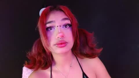 Snapshot of valerysmith18 chatting on September 2025 05:20:02 AM zoe online show from September 2025 05:20:02 AM