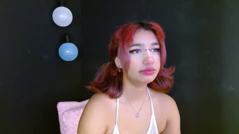 Snapshot of valerysmith18 chatting on September 2025 05:33:02 AM zoe online show from September 2025 05:33:02 AM