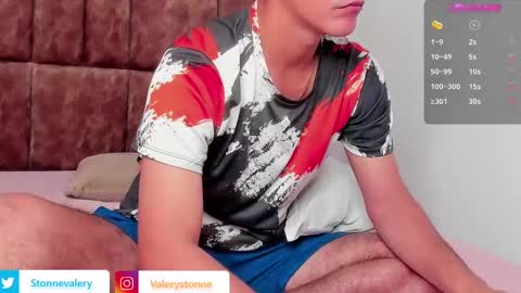 Snapshot of valerystonne_ chatting on January 2025 10:13:01 PM Valery Stonne online show from January 2025 10:13:01 PM